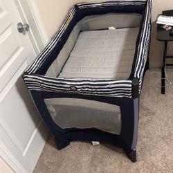 Baby crib