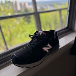 New Balance 990
