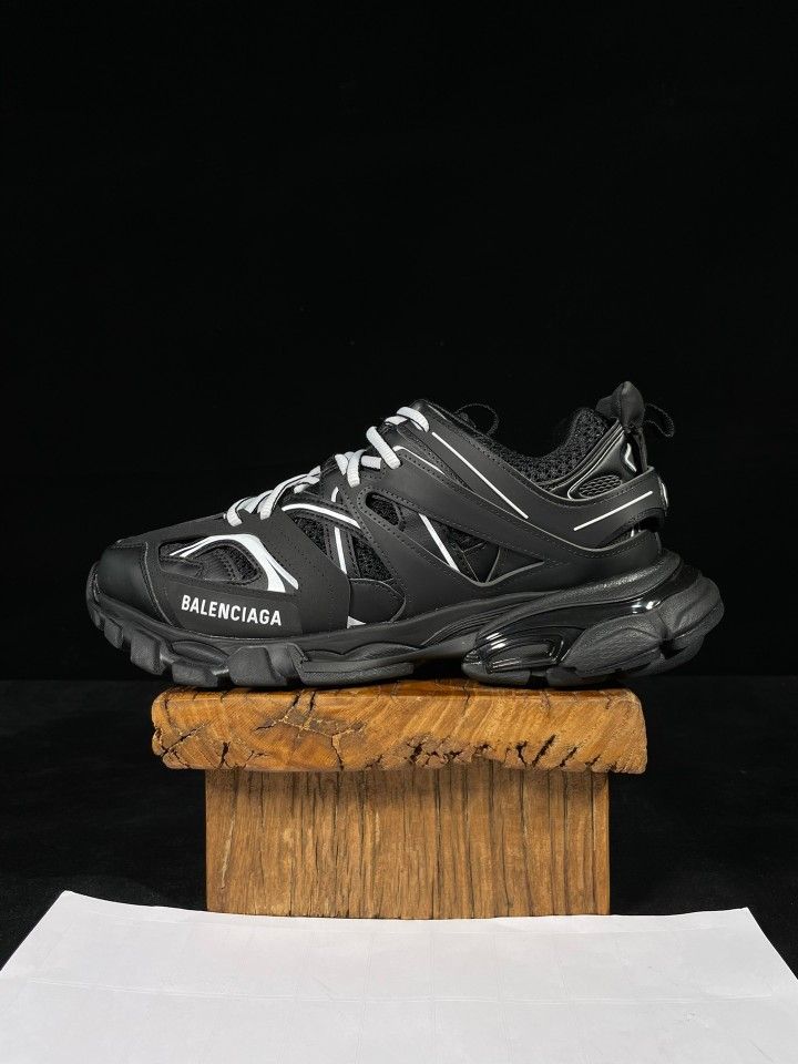 Balenciaga TRACK trainers many more colors available
