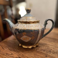 Vintage Unbranded Tea Pot Opalescent Mint With Gold Accents Excellent Condition