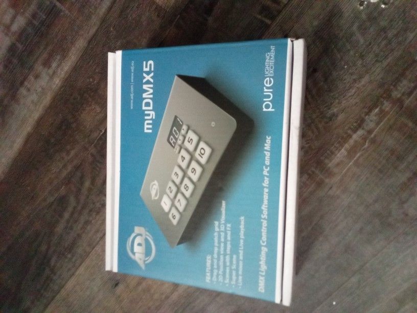 BRAND NEW MyDMX5 Light Controller Usbc