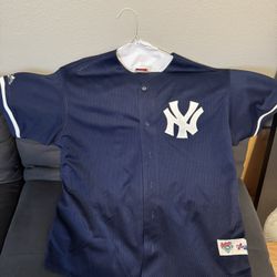 Great Condition NY Yankees jersey  2XL