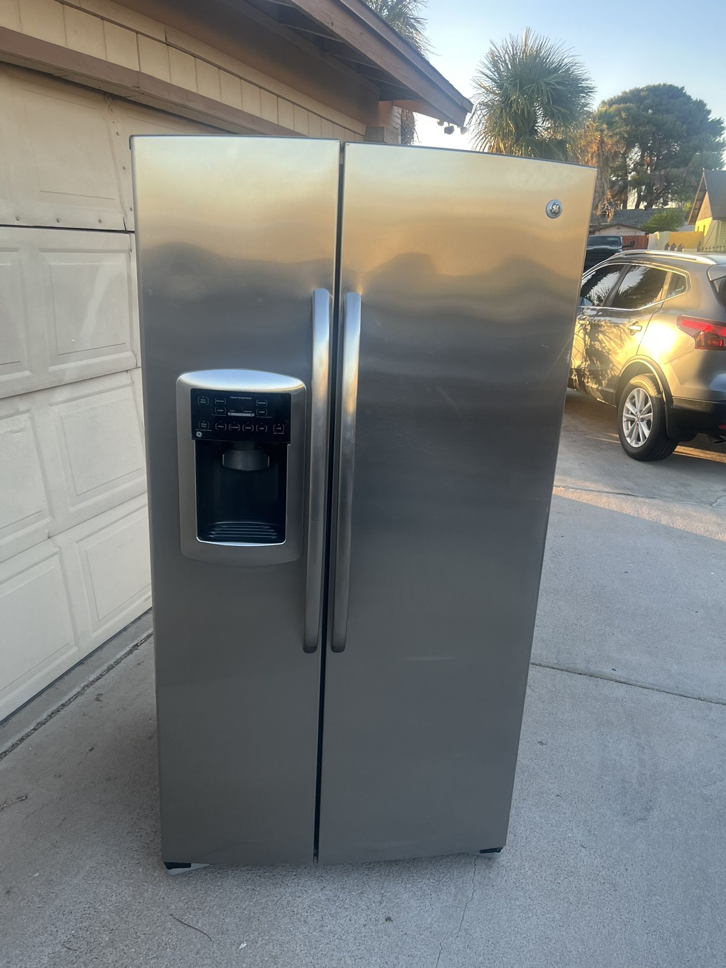 Refrigerator GE Stainless Steel