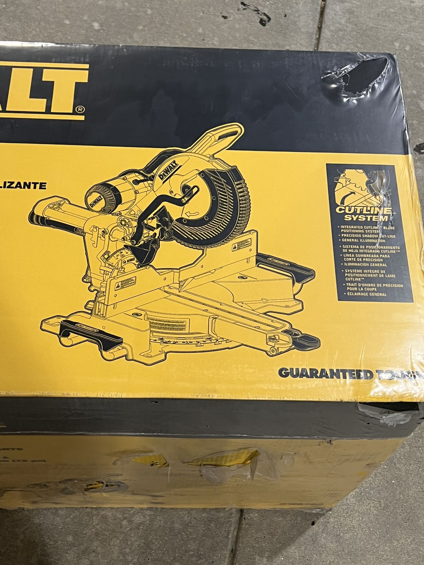 Dewalt Miter Saw 12” DSW780 New Nuevo
