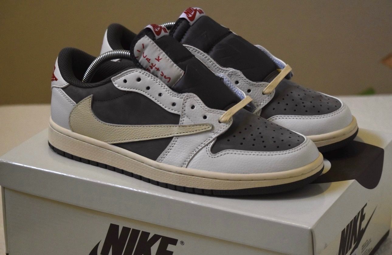 Jordan 1 Travis Scott Reverse Mocha