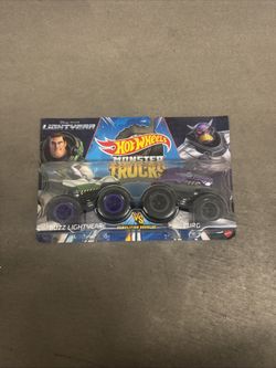 HOT WHEELS MONSTER TRUCKS  DEMOLITION DOUBLES BUZZ LIGHTYEAR VS ZURG 1:64 SCALE