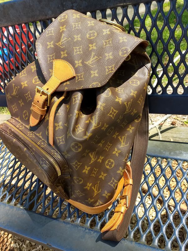 Louis Vuitton Backpack for Sale in Virginia Beach, VA - OfferUp