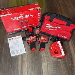 Milwaukee M12 FUEL 12-Volt Lithium-Ion Brushless Cordless Hammer Drill and Impact Driver Combo Kit w/2 Batteries and Bag (2-Tool)