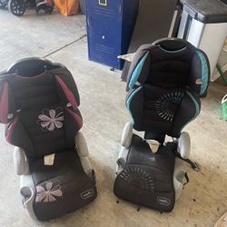 2 Booster Seats 