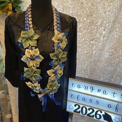 Money flower graduation lei