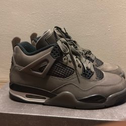 Jordan 4s cave stone size 10 in men 