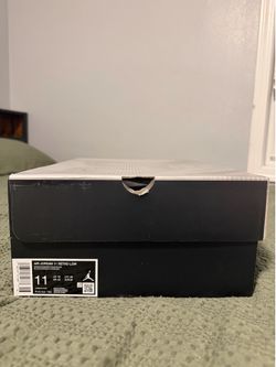 Jordan 11 Low university blue