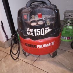 Central Pneumatic 6 gal. 1.5 HP 150 PSI Professional Air Compressor
