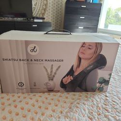 Vie Oli Shiatsu Back & Neck Massager