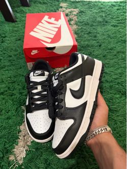 Nike Dunk Panda ( Black / White ) Size 8