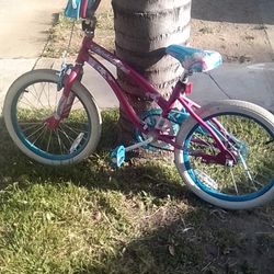 !! Girls Bicycle. Kent Mischief Size 18 in Wheels 