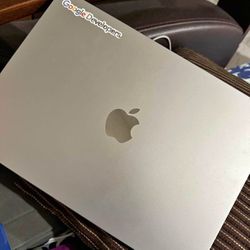 M2 MACBOOK AIR 