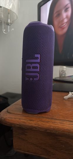 JBL flip 7 speaker