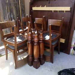 DINING  TABLE  &  8  CHAIRS