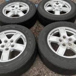 17” JEEP WRANGLER GRAND CHEROKEE PACKAGE WE FINANCE WHEELS RIMS TIRES SET COMMANDER