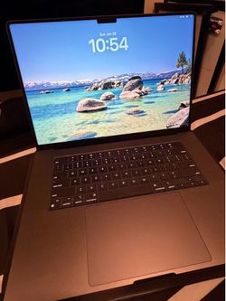 Black MacBook Pro 16inch M4 Pro
