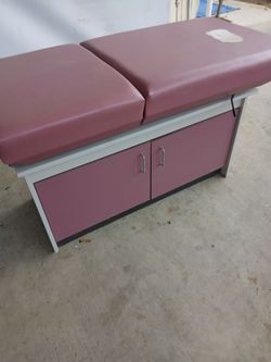 Patient bed cabinet