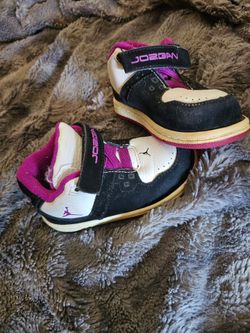 Air Jordan 1 toddler shoes size 5.5