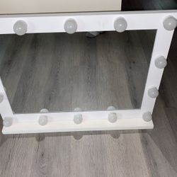 Vanity Mirror 