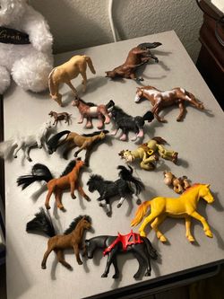 Horse figures Toys Lot assorted