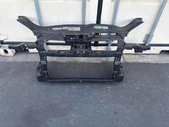 Volkswagen radiator support