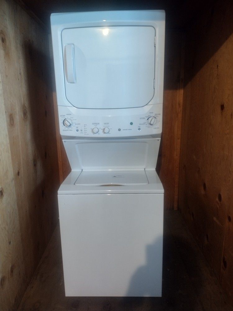 Stackable Washer And Dryer Good Condition Works Good GE
