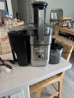 Cuisinart Juicer