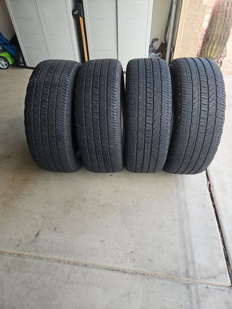 265 60 18. Goodyear.