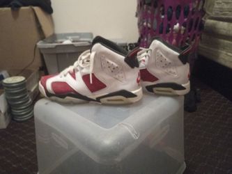 Air Jordan 6 Carmine Sneakers
