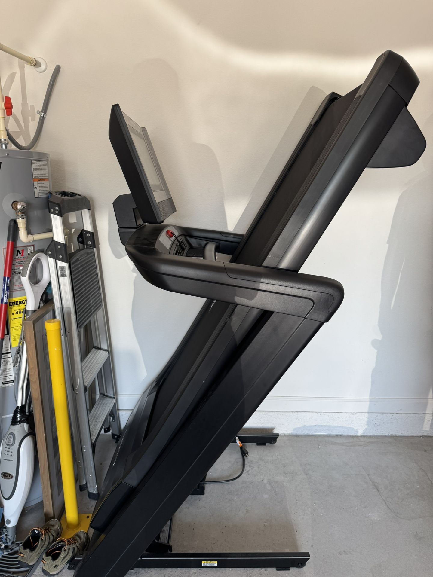 NordicTrack Commercial 1750 (Excellent Condition!)