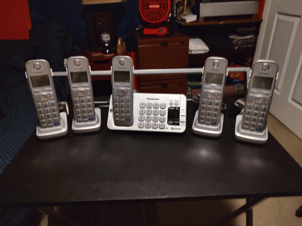 Panasonic Home Phone System With Answering Machine Set Of 5