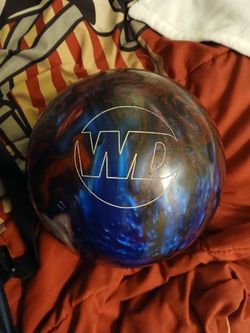 Bowling ball with bag