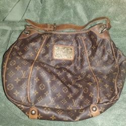 Louis Vuitton Galliera GM