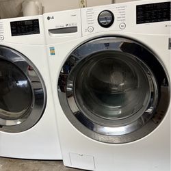 White LG Washer And dryer