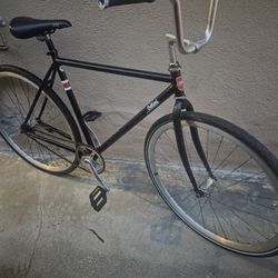 Critical Cycle.      Single Speed  Bike