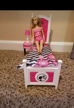 Barbie and bed set