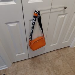 Paris Kallargerfields Cross Body Bag