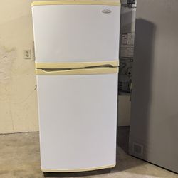 Fridge White Whirlpool Everything Works We Deliver 