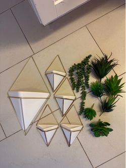 Wall Decor -  Planters & Faux Plants