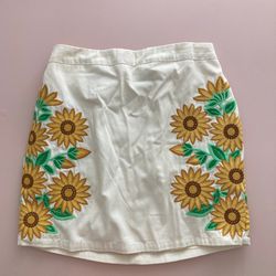 Herencia clothing cute embroidered skirt