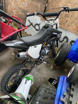 Pit bike