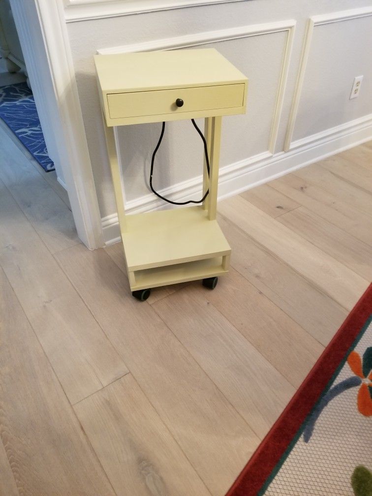 Small Computer Table