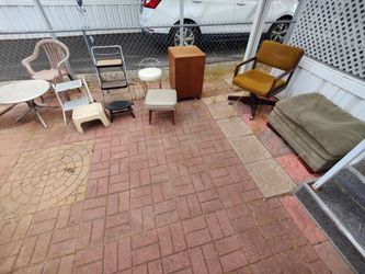 *FREE/PICK UP ONLY* Various furniture