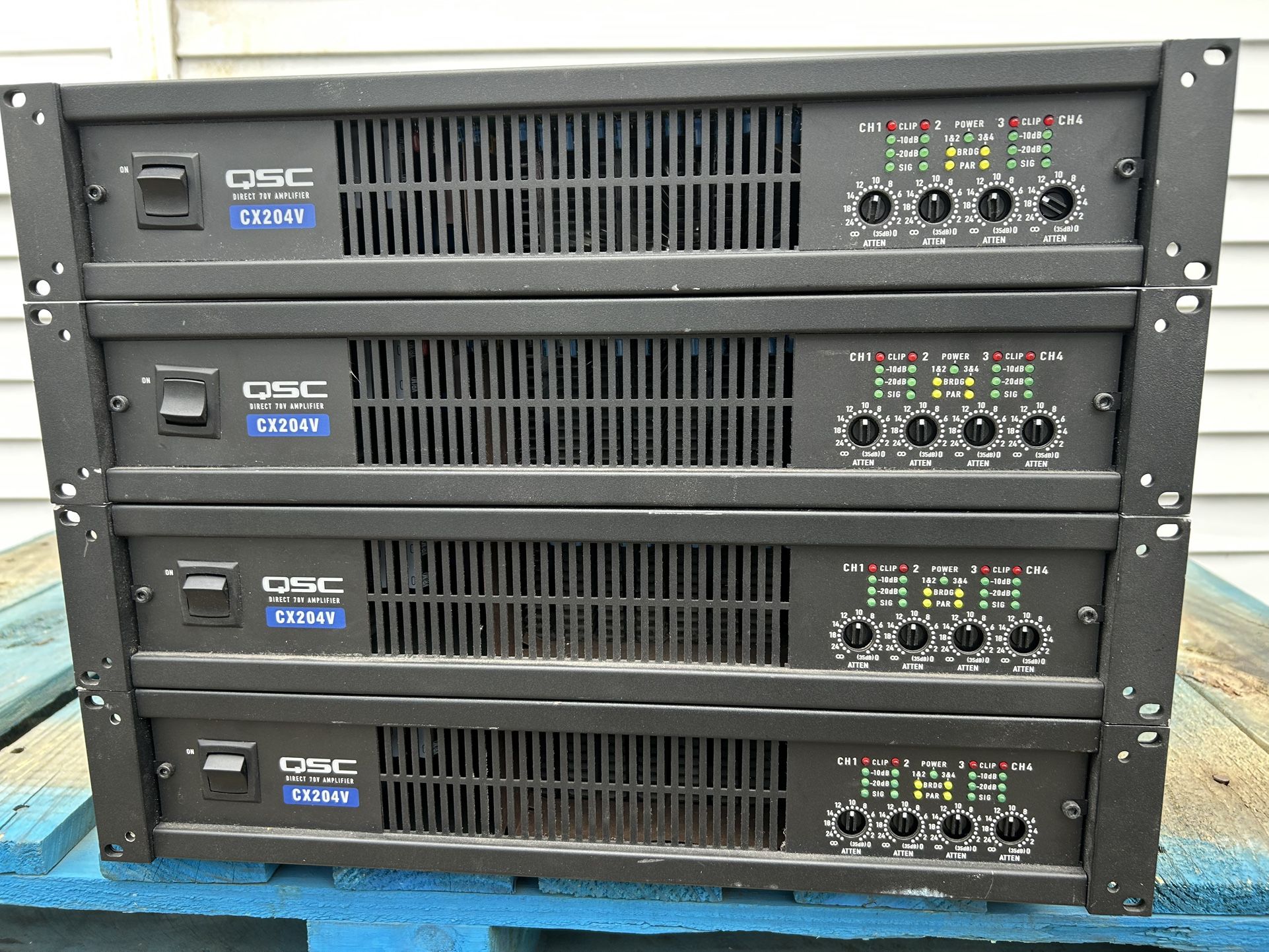 amplifier ( QSC)