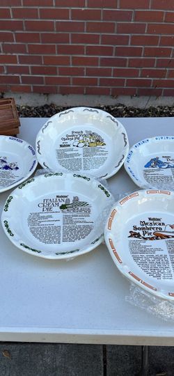 Watkins Recipe Pie Dishes Set of 5